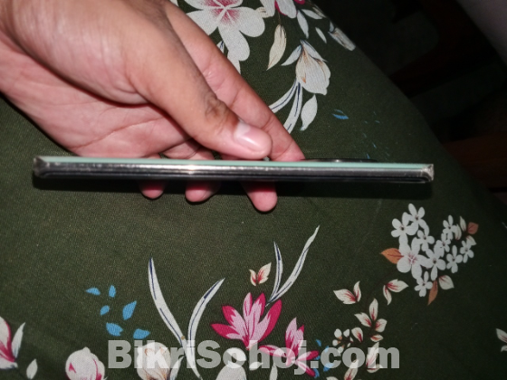 Tecno spark 20 pro plus